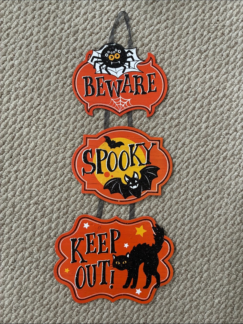 NWT-Glittered- Beware 🕷️-Spooky 🦇-Keep Out 🐈‍⬛ Triple Halloween Wall Decor Sign